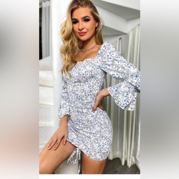 Eilly bazar Printed Drawstring Detail Smocked Mini Dress Sz Small - Picture 1 of 11